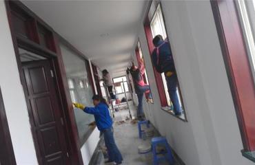 朝陽新城專業(yè)清潔服務 為您的新居舊宅、別墅寫字樓帶來嶄新面貌